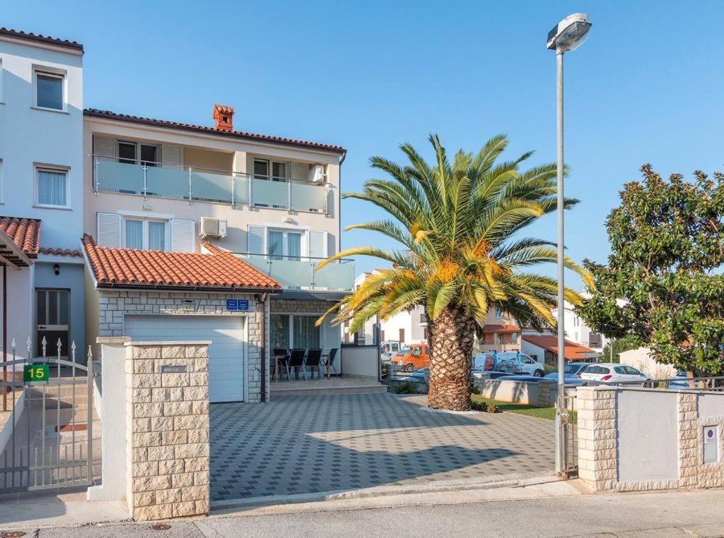 Summer House Пула Екстер'єр фото